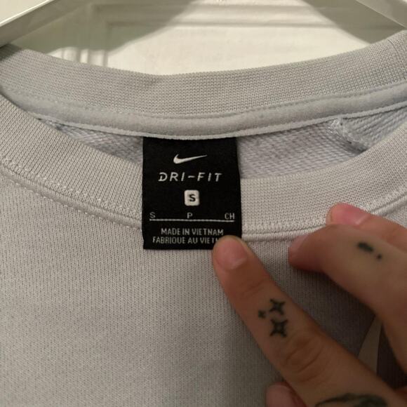 Nike Training Crop Crewneck - Picture 4 of 4